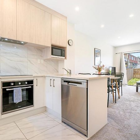 Cozy Brand New Townhouse 8 Villa Auckland Exterior photo